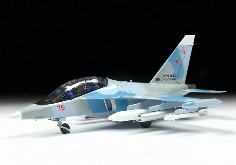 Сборная модель ZVEZDA Российский учебно-боевой самолет Як-130, 1/72