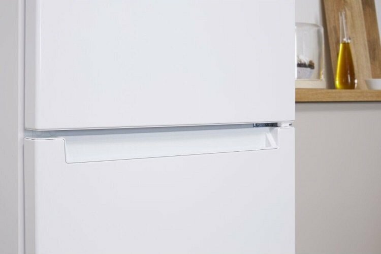 Холодильник Indesit DS 4160 W, двухкамерный, перевешиваемые дверцы — фото 1