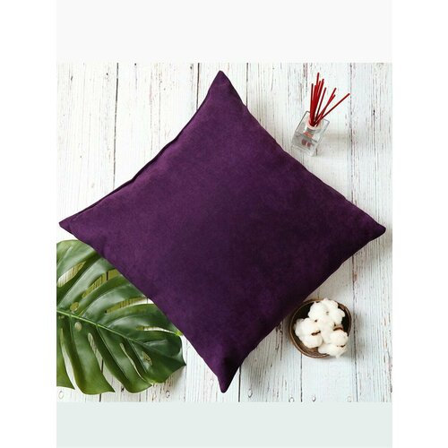 Подушка домок декоративная бархатная фиолетовый 908₽