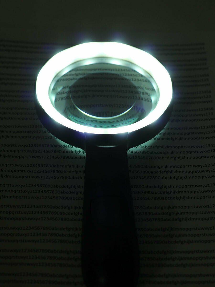 Лупа ручная с подсветкой для чтения и рукоделия / Увеличительное стекло / LED