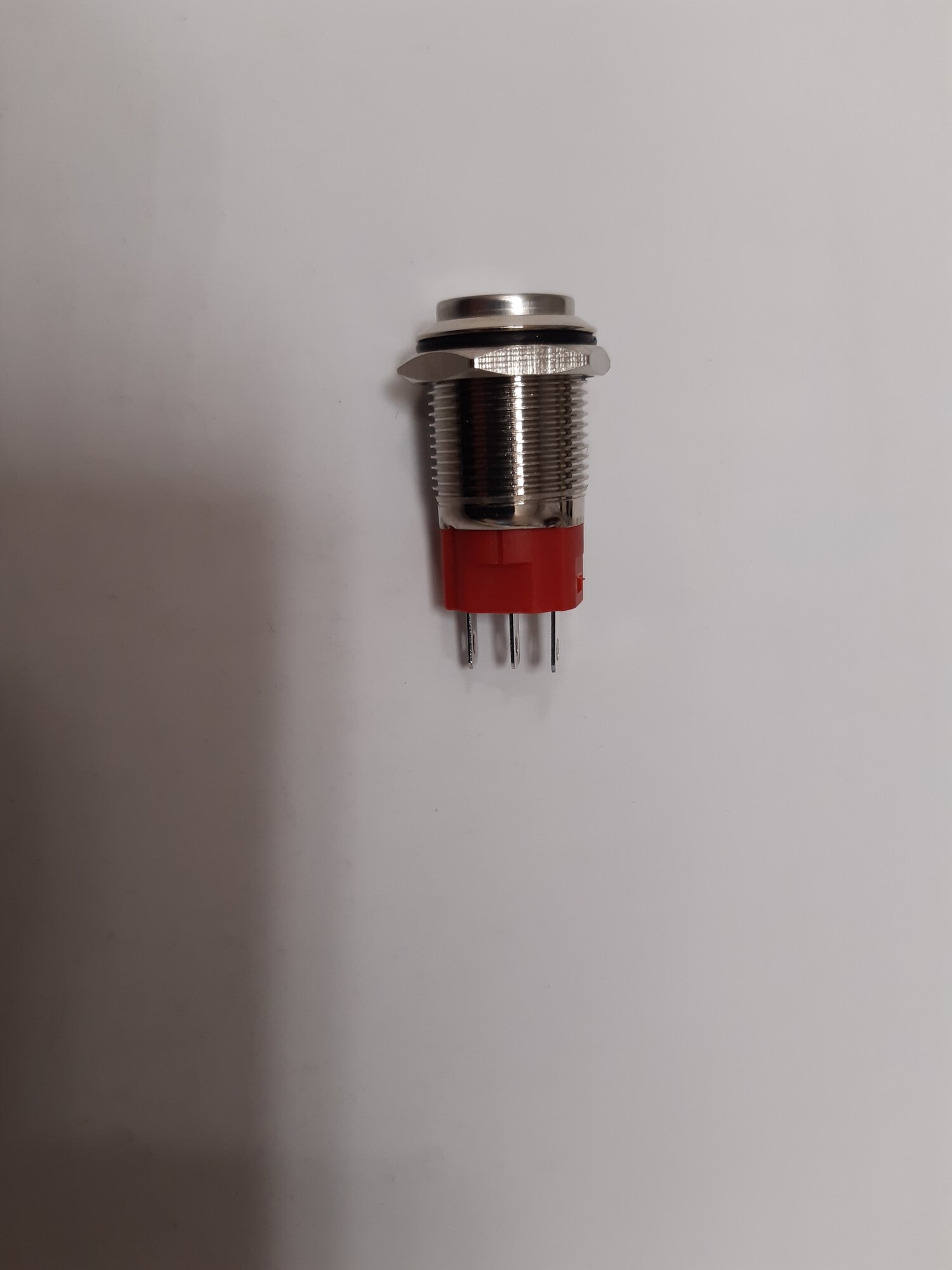 Кнопка металл с фиксацией 16мм — фото 1