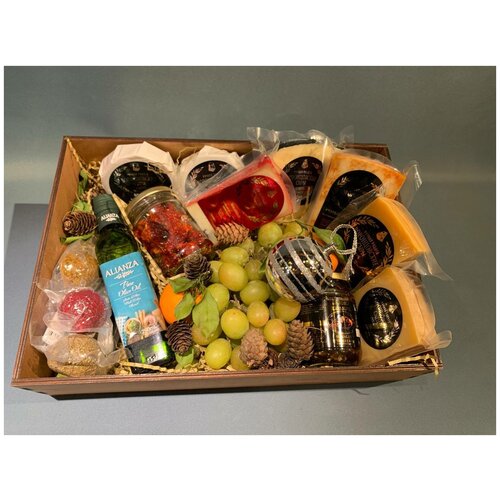 Подарочный сырный набор с оливковым маслом