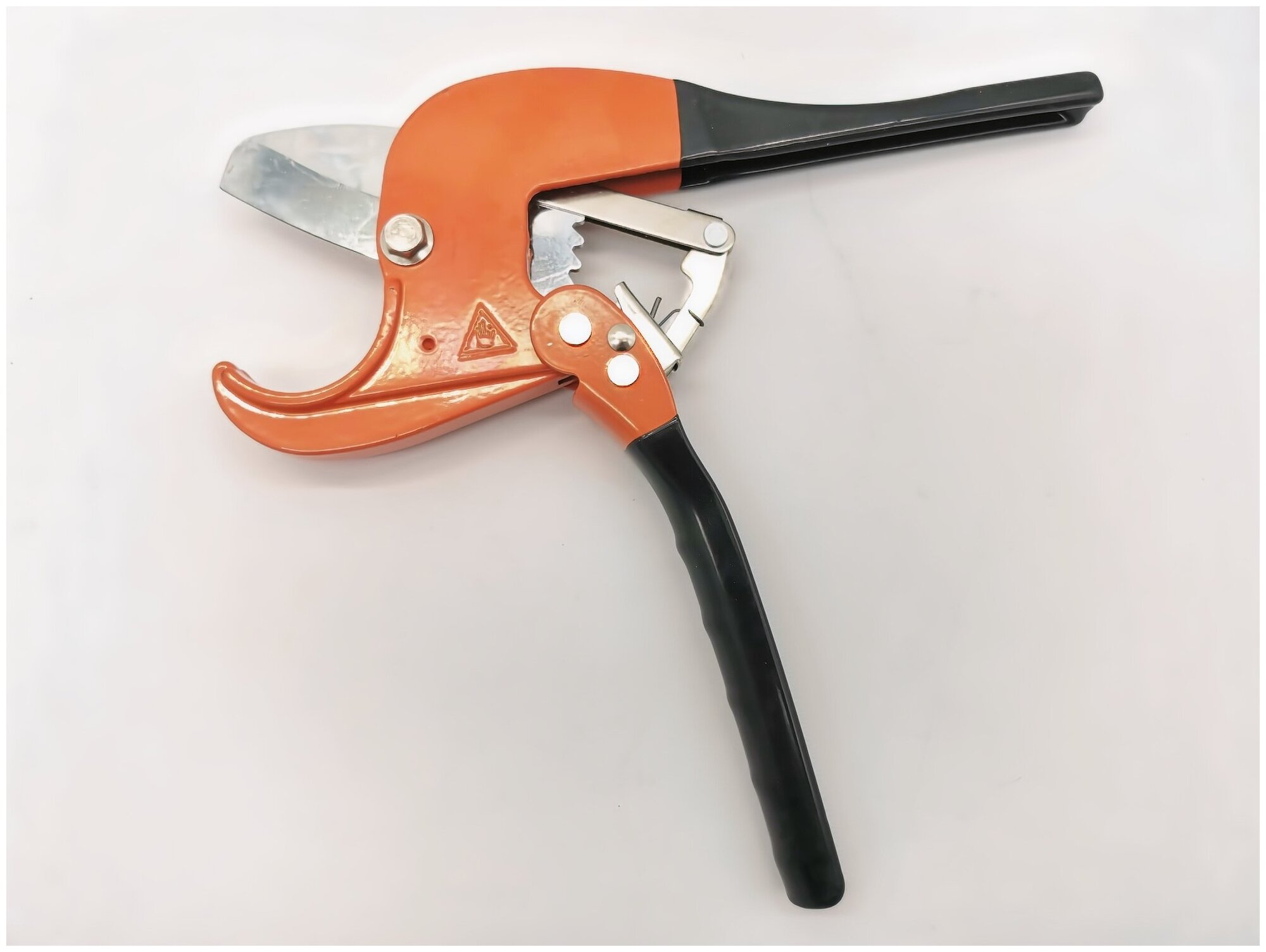 Ножницы усиленные для резки металлопластиковой трубы, цвет оранжевый 20-42 мм ViEiR арт. VER812 - фотография № 3