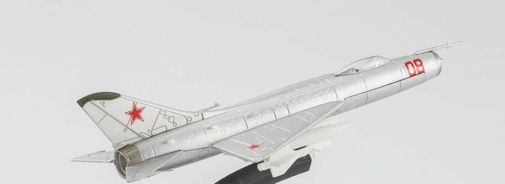Масштабная модель 1/124 самолет СУ-7 — фото 1