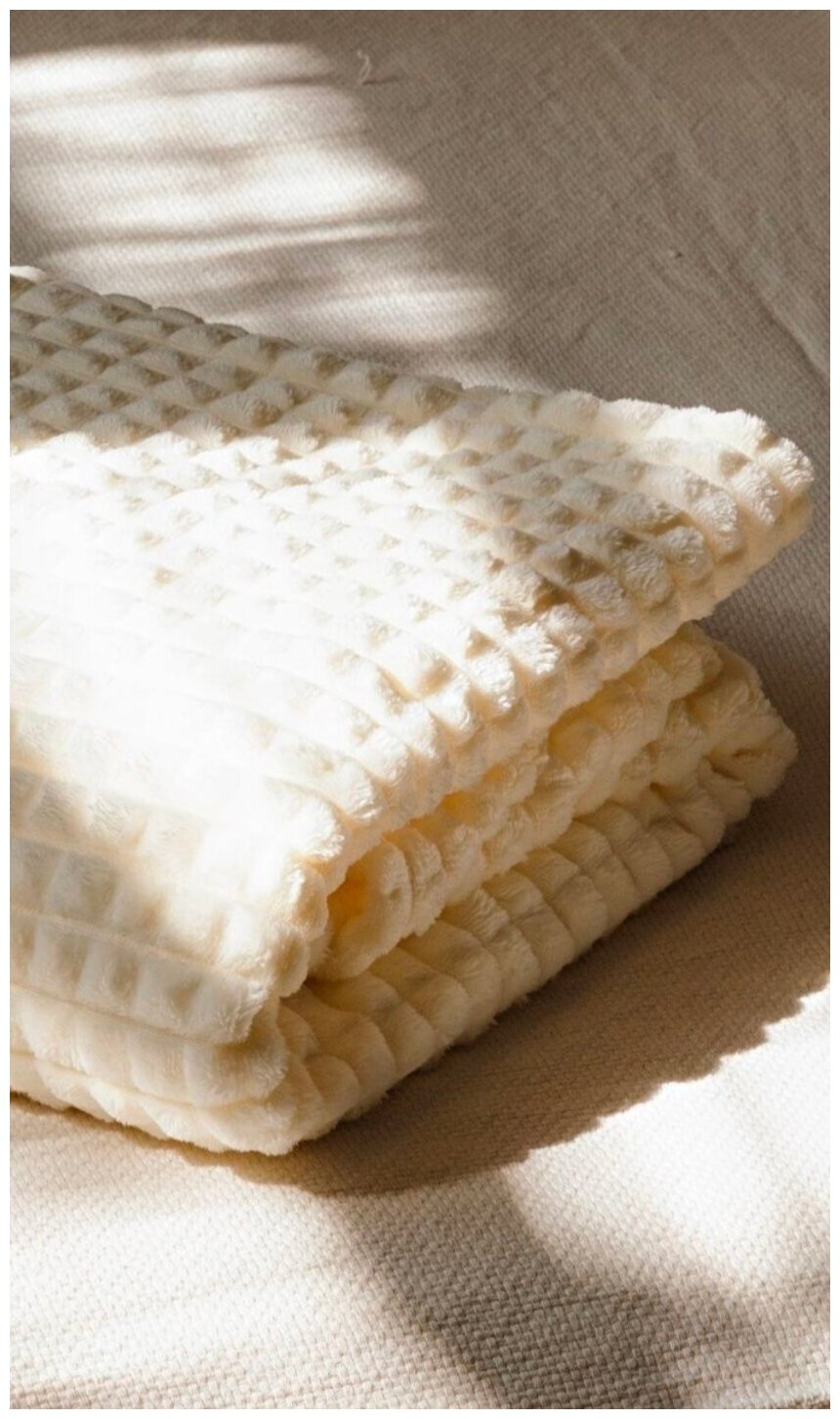 Плед покрывало Кубик велсофт флисовый мягкий теплый на кровать, диван накидка евро размер 200х220 , молочный - фотография № 5