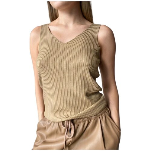 Трикотажный топ лапша в рубчик молочный