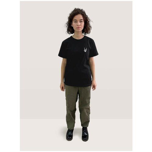 Футболка женская черная minimal trend рука символ жест скелет рок - 1104 TTP