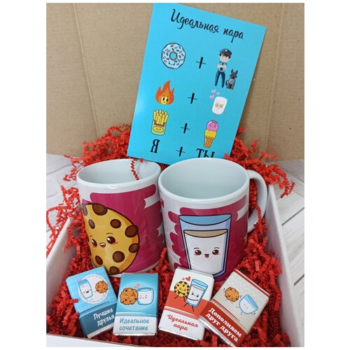 Подарочный набор Идеальная пара с двумя кружками для влюбленных, шоколадом и открыткой в подарок любимому, любимой