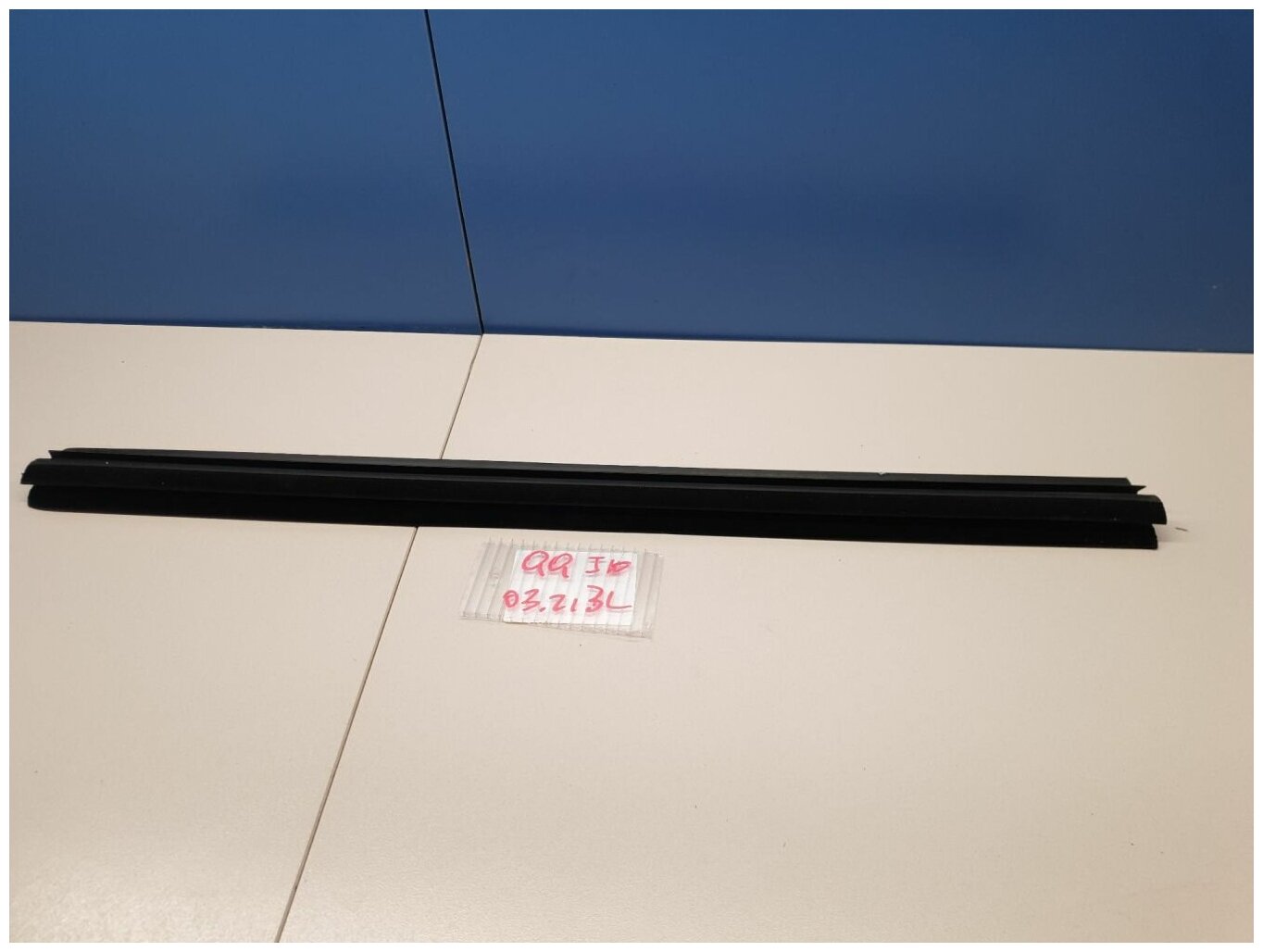 Накладка стекла задней левой двери для Nissan Qashqai J10 2006-2014 82835JD000