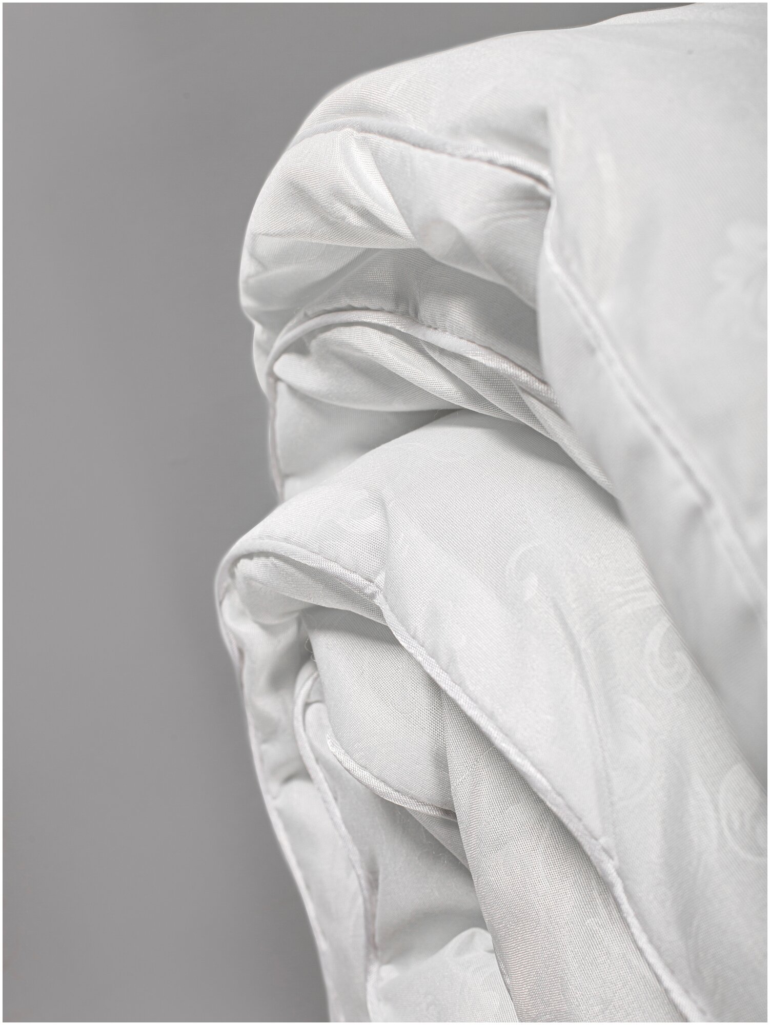 Одеяло Альвитек "Адажио - Традиция теплое" 1,5 спальный, 140х205, Теплое, с наполнителем Искусственный "Лебяжий пух" - фотография № 10