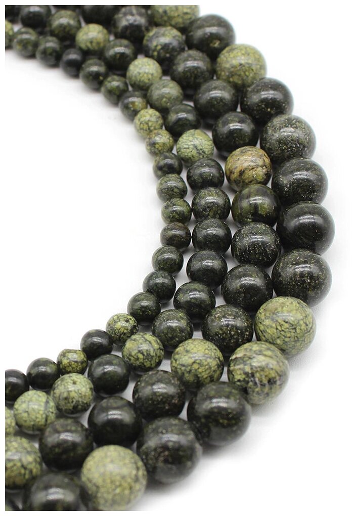 Бусины из натурального камня Змеевик 10 мм, нить 38 см, около 35 шт