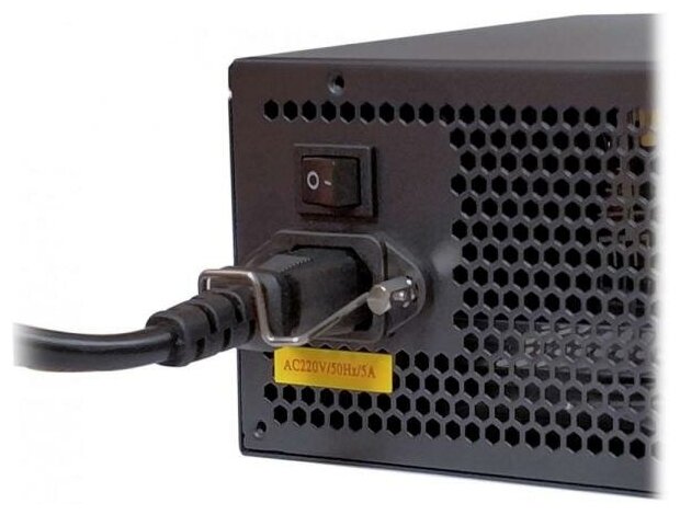 Блок питания ExeGate XP550 550W кабель 220V с защитой от выдергивания