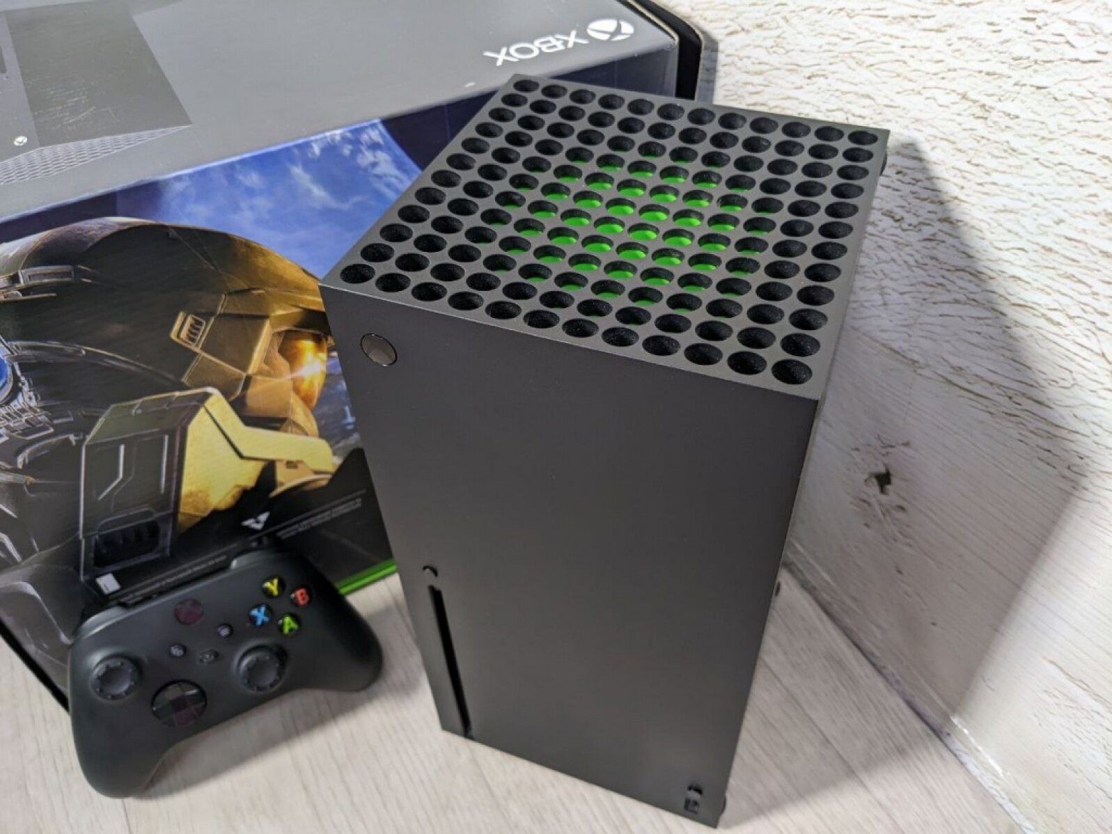 Игровая консоль Microsoft Xbox Series X 1Tb, черный