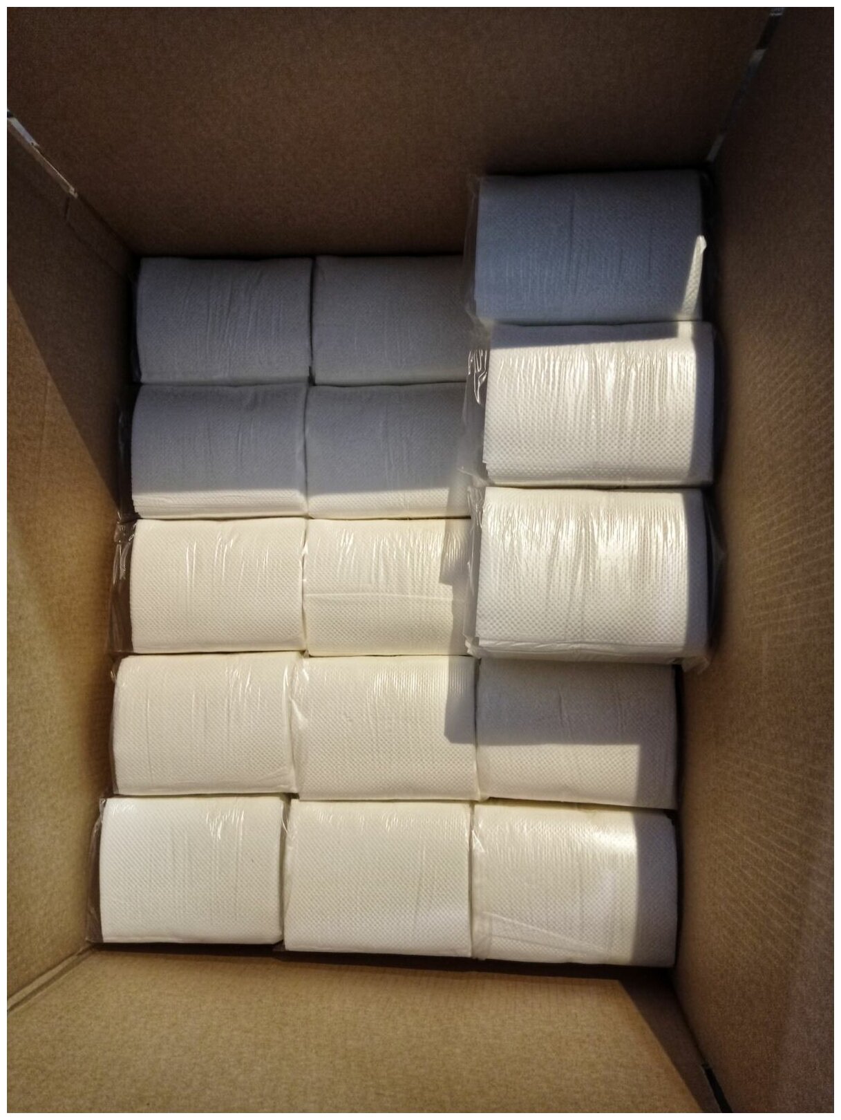 Салфетки бумажные для диспенсера V(ZZ) сложения однослойные белые/размер 22 *14,5 см 6000 листов/ 30 пачек в коробке/в пачке по 200 л/ система H4 - фотография № 3