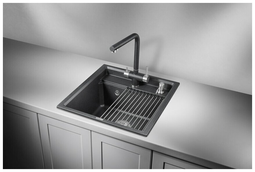 Кухонная мойка кварцевая Granula KS-5002 квадратная, китчен спейс, чаша 375x440, цвет чёрный (5002bl) - фотография № 3