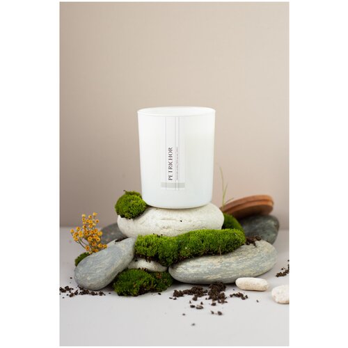 Свеча ароматическая интерьерная с деревянным фитилем из соевого воска с ароматом 