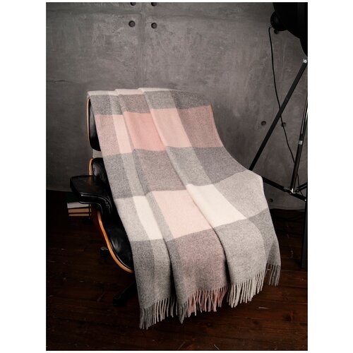 Плед из шерсти монгольского ягненка Eli 3-17 Litvilas (серый-розовый), 140x200