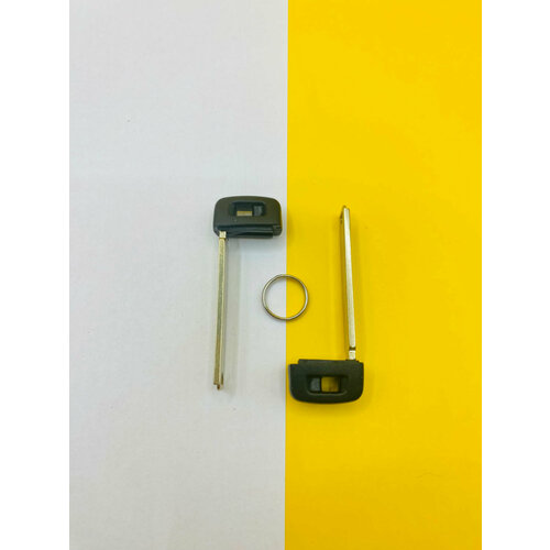 Вставка лезвие Toyota Camry 1320