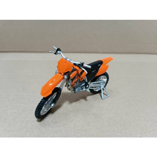 Мотоцикл KTM 450 SX Racing, масштабная модель 1:18