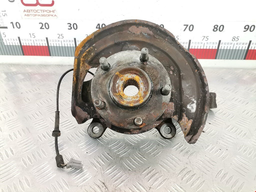 Ступица (кулак цапфа) передняя правая Nissan Qashqai+2 40202JG01B арт. 1766690