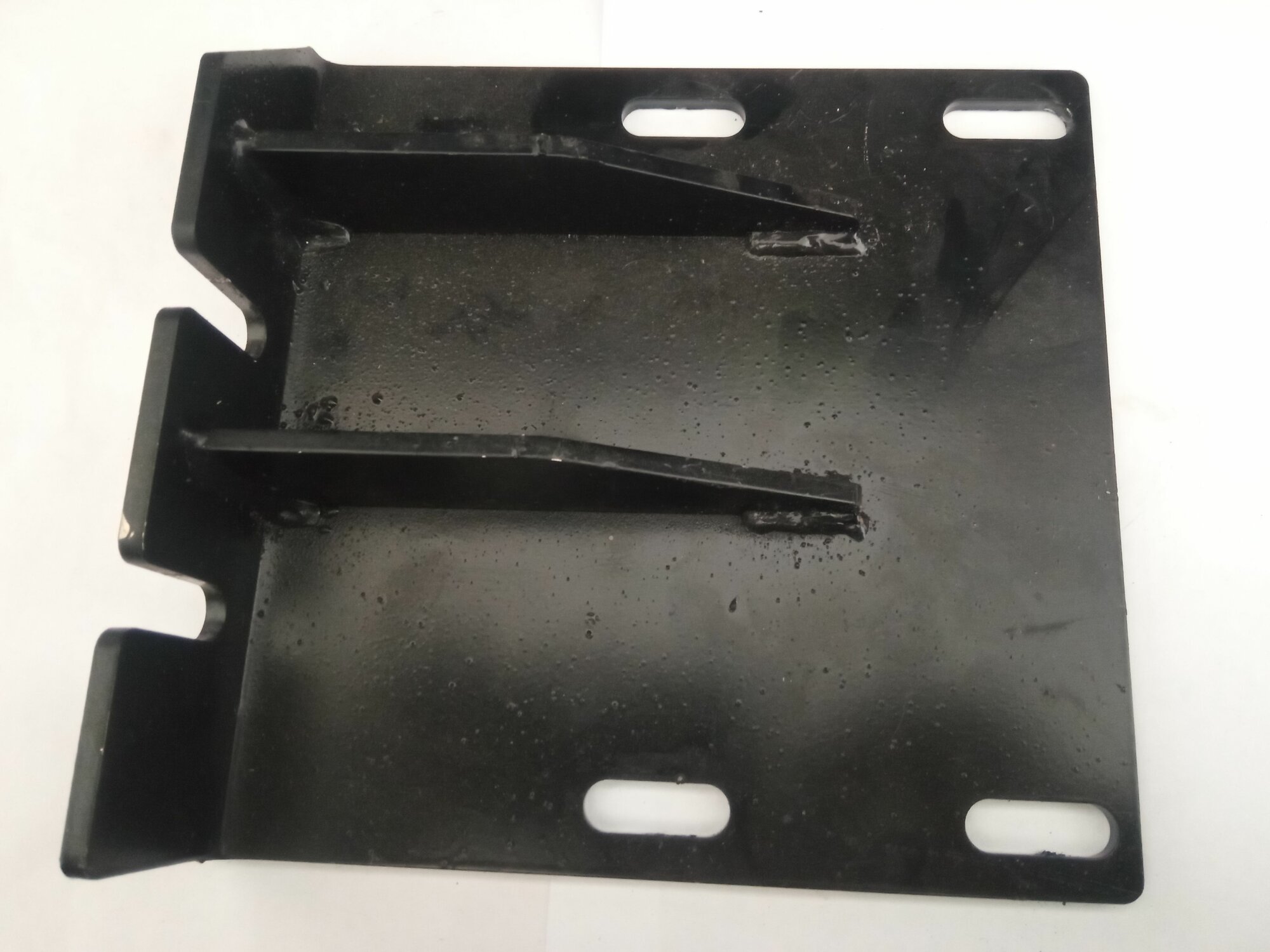 Площадка крепления двигателя трамбовщика GROST TR-80HC