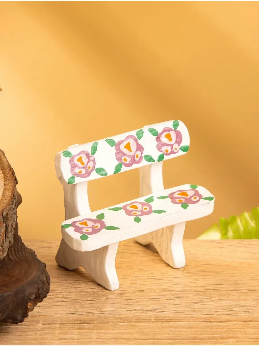 Фигурка Скамейка с цветами белая