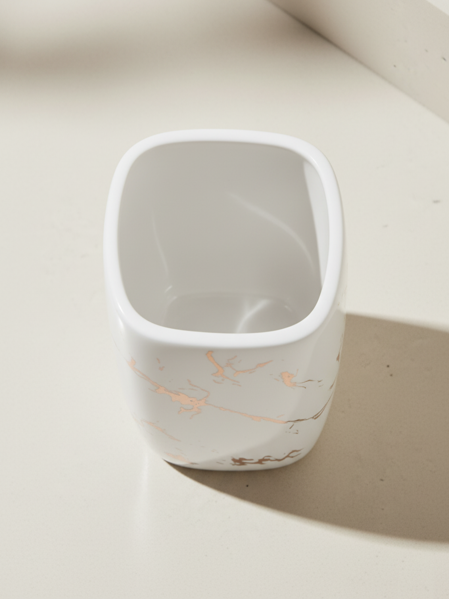 Стакан для зубных щеток PERFECTO LINEA Elegance белый (35-721082) — фото 1