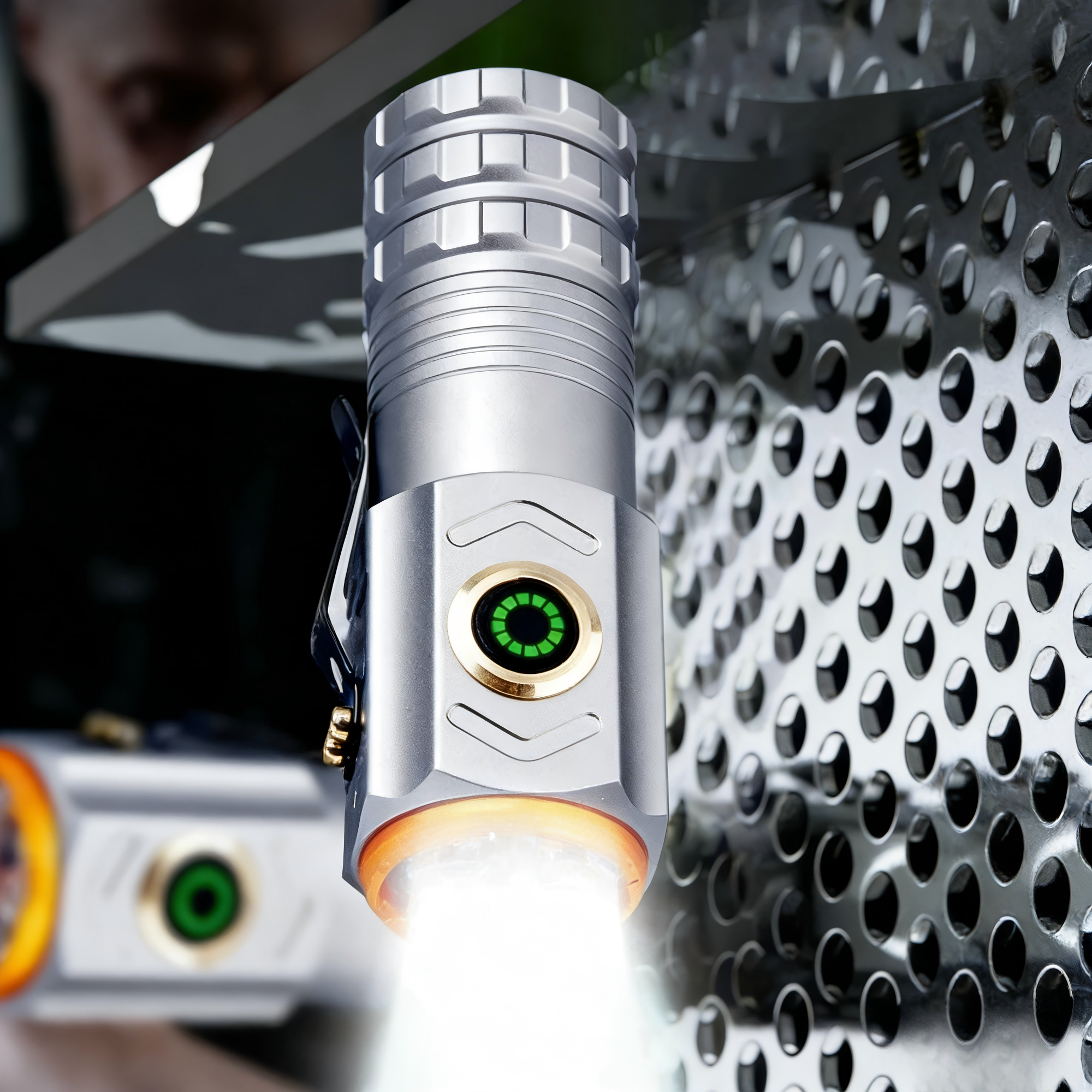 100 000 люмен 3 фитиля 24 часа сенсорного сплава с батареей 2шт 18500 перезаряжаемый фонарик с хвостовым магнитом