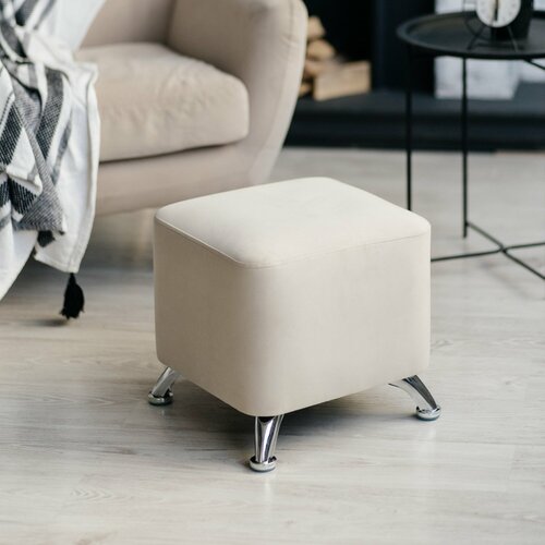 Пуф Парадис-Хром, бежевый, квадратный, на Хромированных ножках из фанеры и массива.