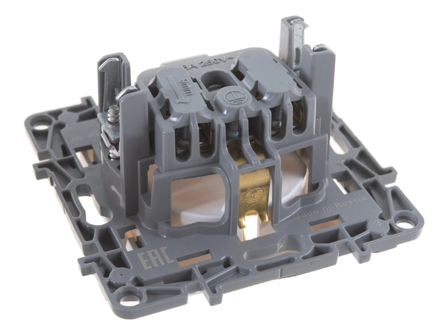 672221 Розетка 2К+З, б/ш, винты, БЕЛ ETIKA — фото 1