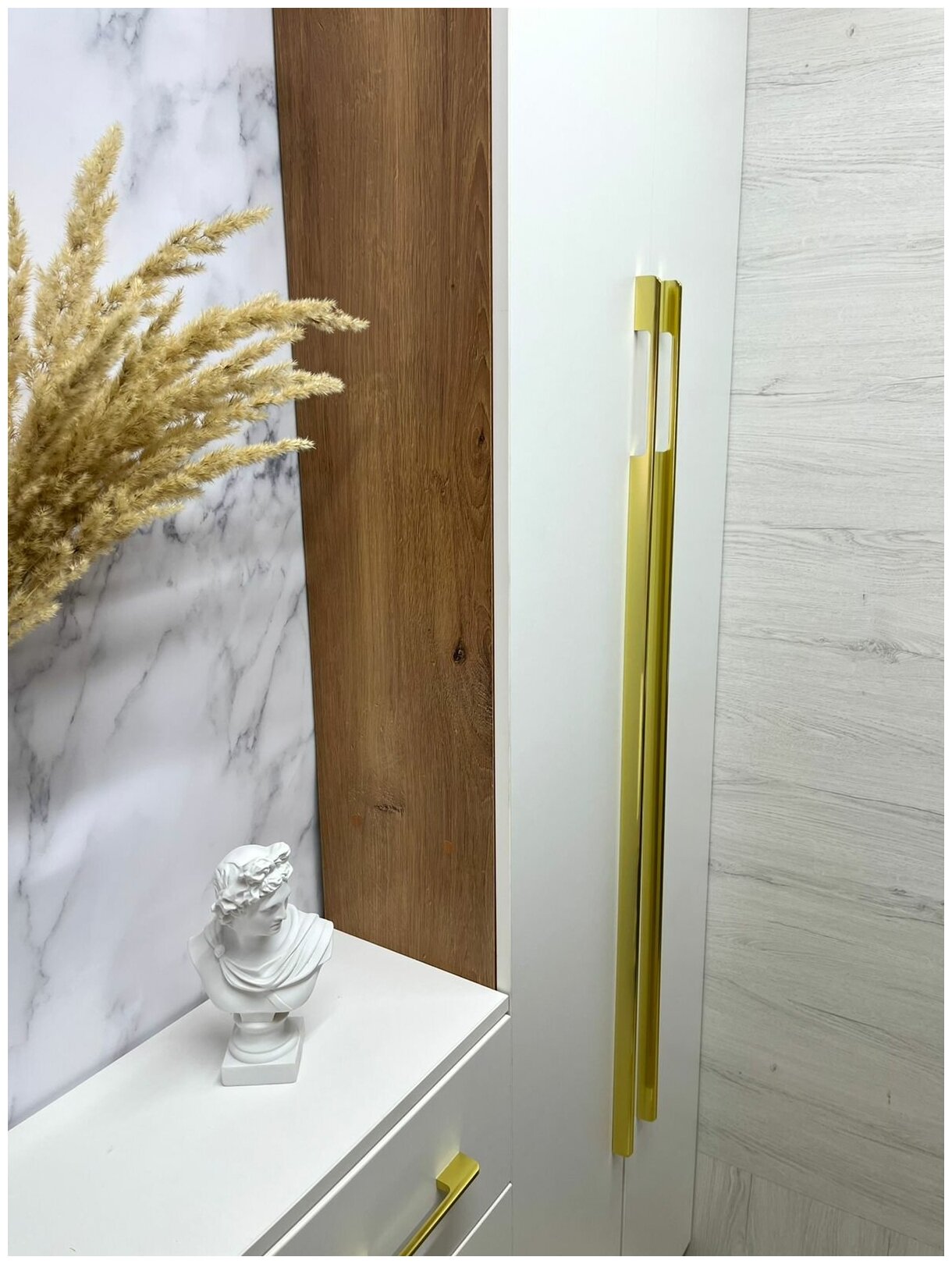 Мебельная ручка дизайнерская, универсальная для кухни, для шкафа, для комода №160-960 (1000) мм золото (1 шт) - фотография № 7