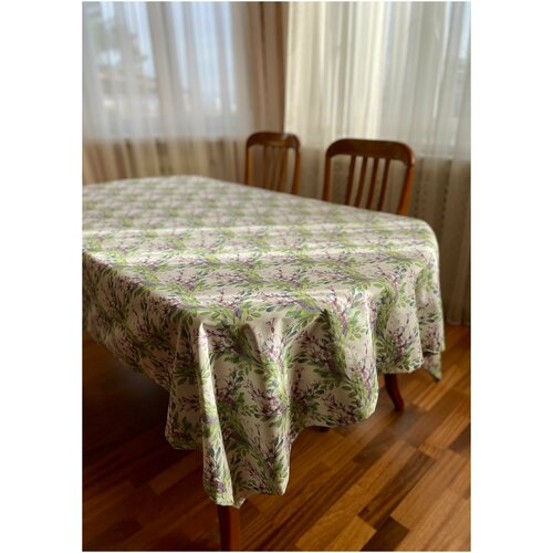 Скатерть на стол прямоугольная Cynthia, 160х220 см, гладкая, цветочная, новогодняя