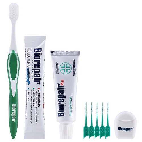 Дорожный набор Biorepair Travel Kit Oral Care