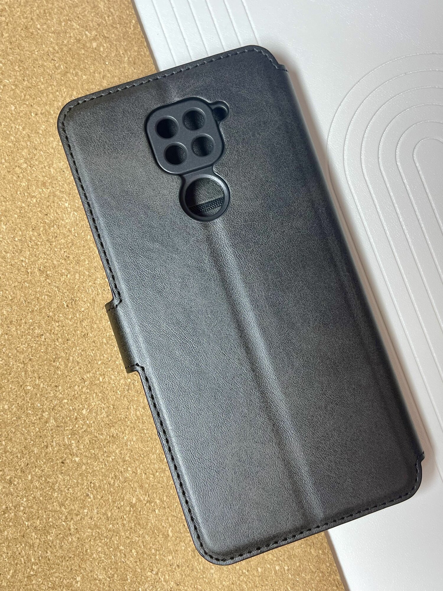 Чехол книжка для Xiaomi Redmi Note 9 кожаный с магнитной застежкой / Cяоми Редми Ноут 9, с функцией подставки, черный — фото 1