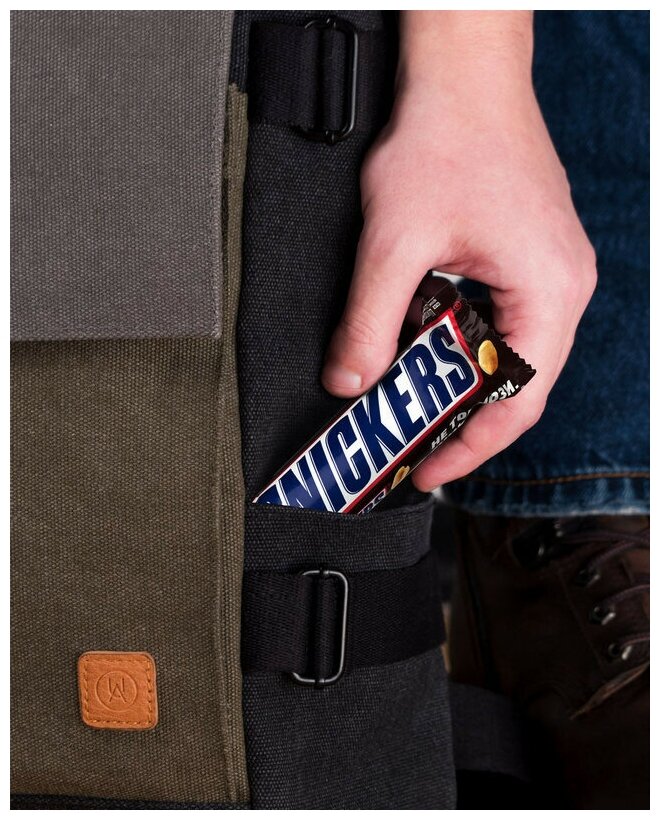 Шоколадный батончик Snickers 50,5г - фотография № 1