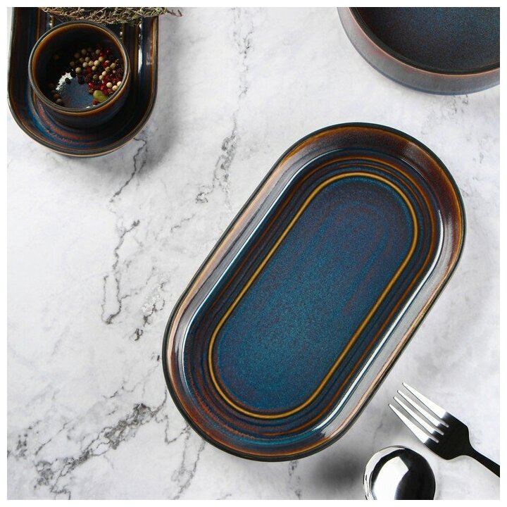 Блюдо фарфоровое овальное Magistro Garland, 24×13,7×2,7 см, цвет синий