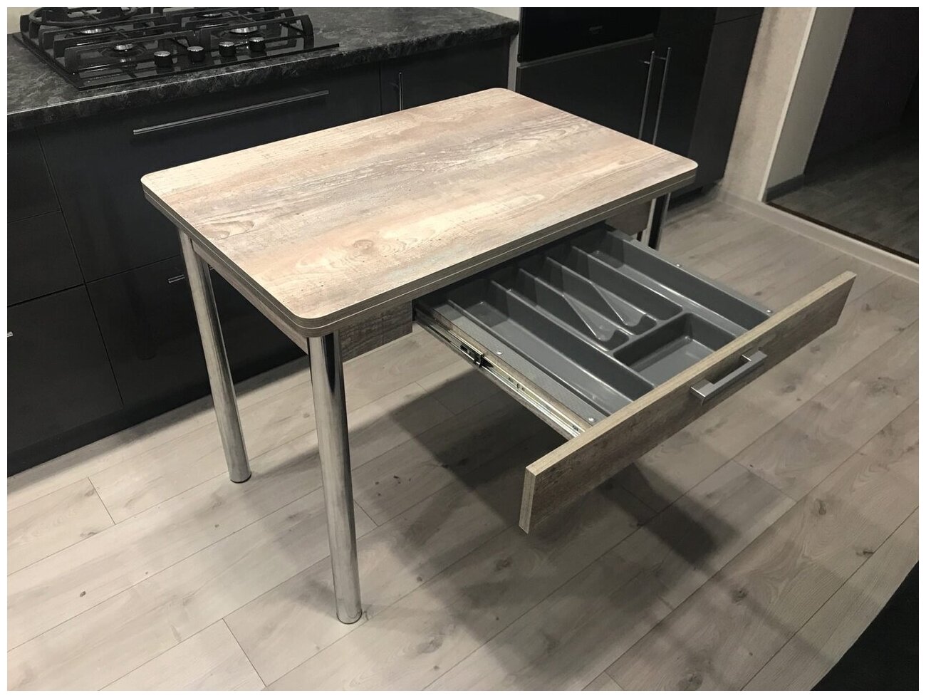 Стол обеденный раздвижной с ящиком для посуды 90 см на 60(120) см бетон темный
