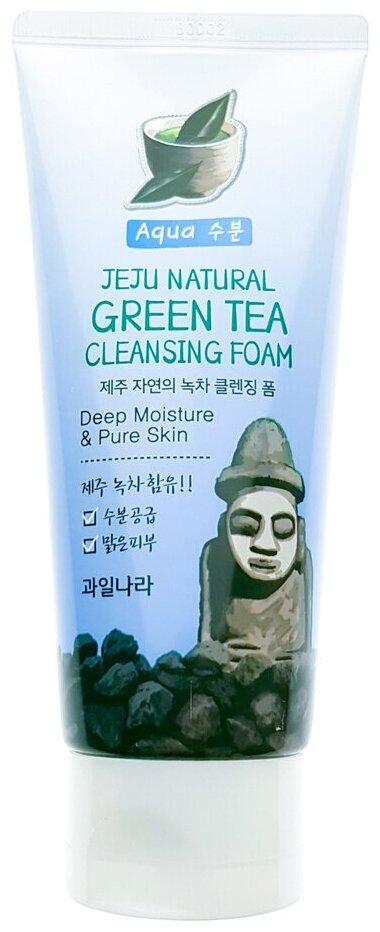 Пенка для умывания с зеленым чаем Welcos Jeju Natural Green Tea Cleansing Foam 120г.