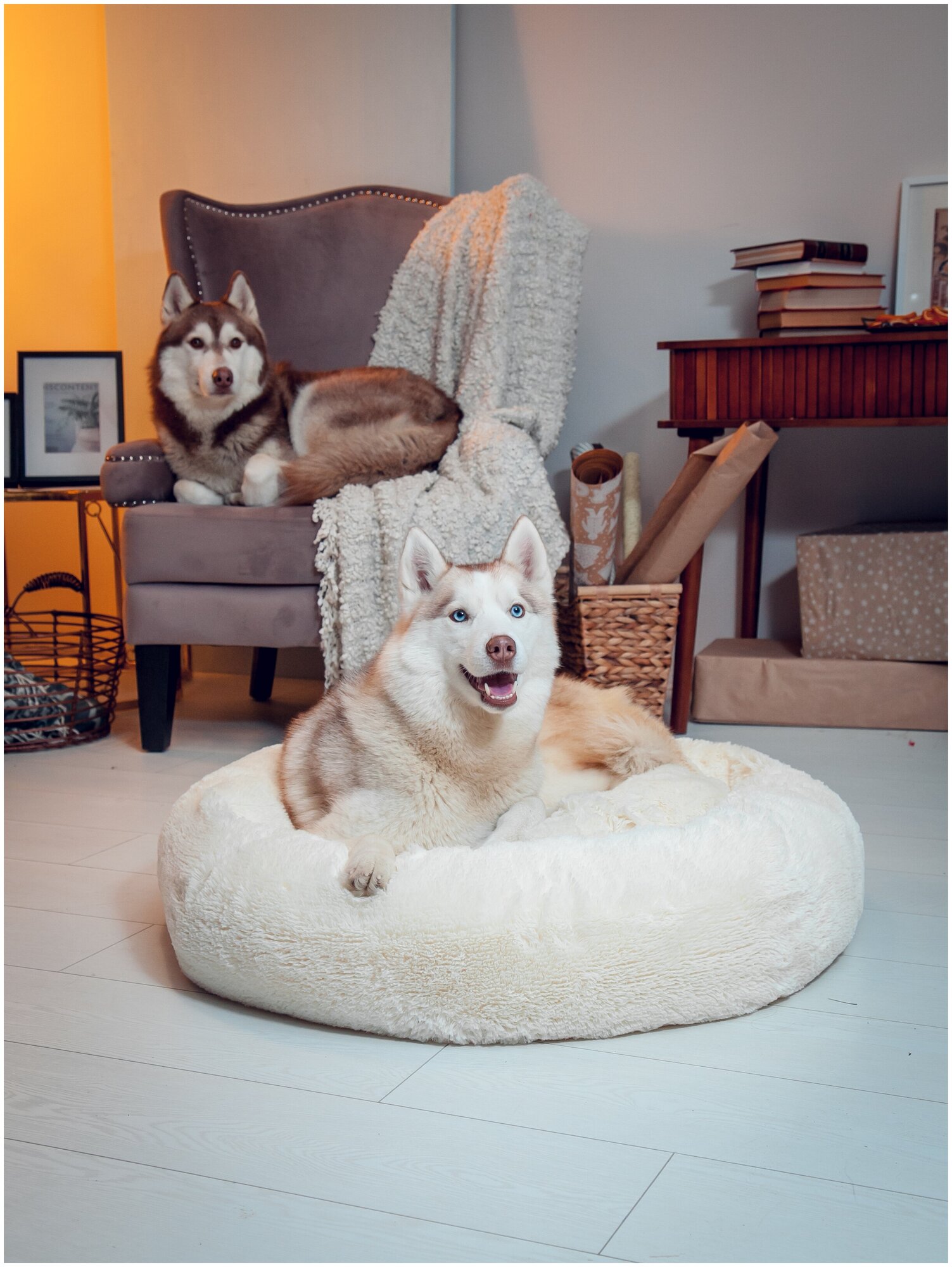Лежанка для собаки со съёмным чехлом, диаметр - 90 см
