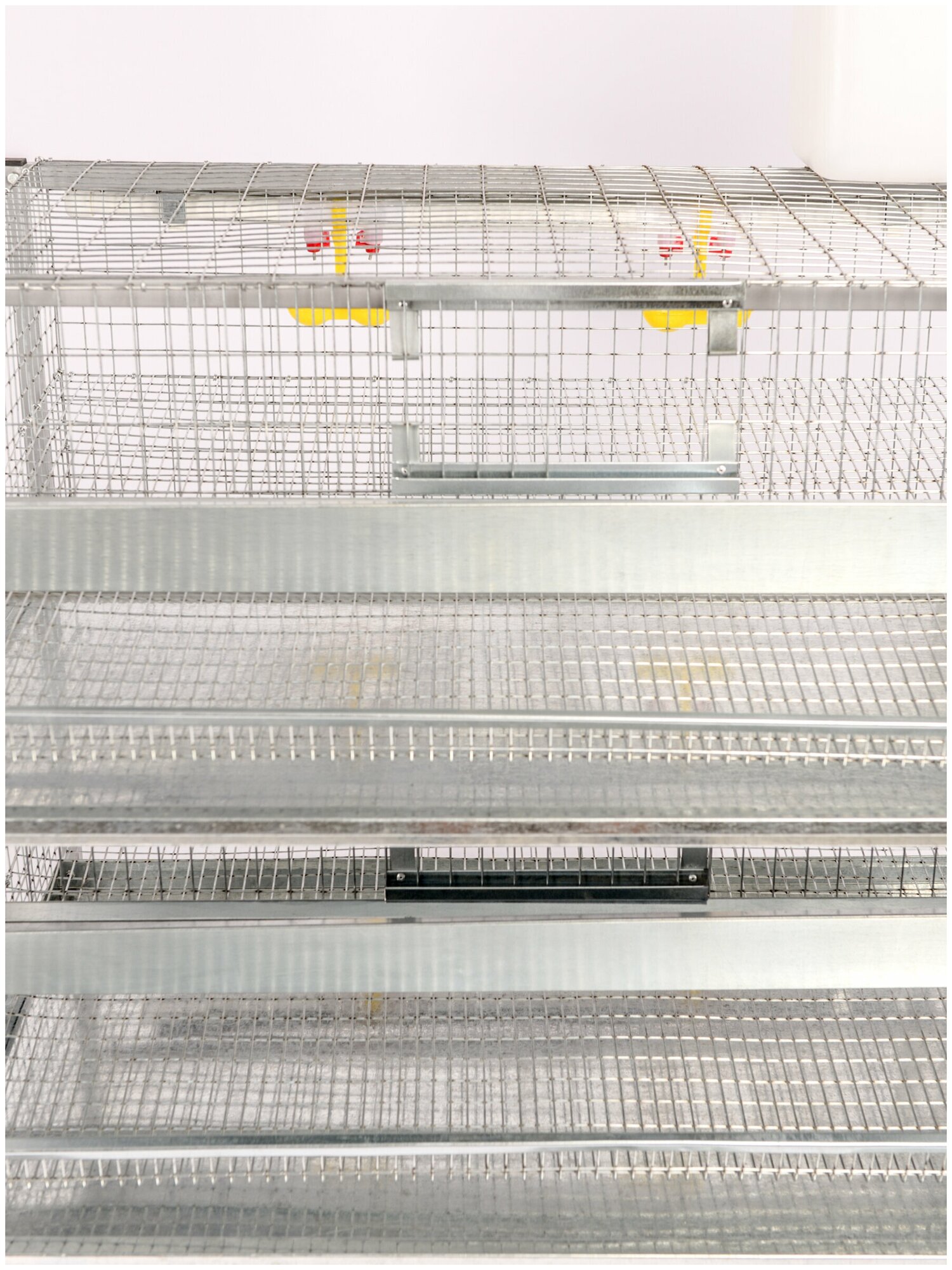 Клетка на FERMAMARKET для перепелов на 100 голов /с железным каркасом /с яицосборником/с бочком - фотография № 7