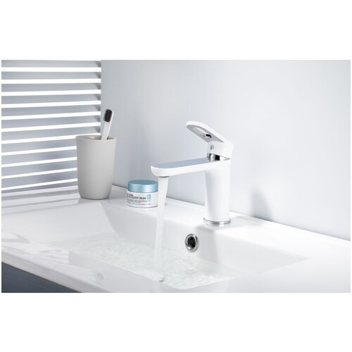 Смеситель для раковины умывальника Zdian (Z310421L) латунь, белый хром