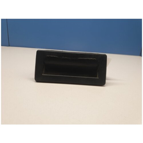 Кнопка открывания багажника для Skoda Octavia A7 2013-2020 5E5827566B 1650₽