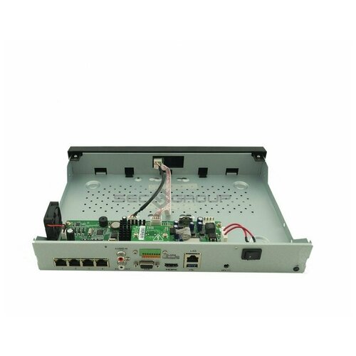 4-канальный IP-регистратор с PoE HiWatch DS-N304PC 1178100₽