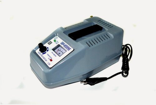 Изображение товара Зарядное устройство ЗУ-120М для АКБ 12V (0-10A) ручной режим 220V тамбов