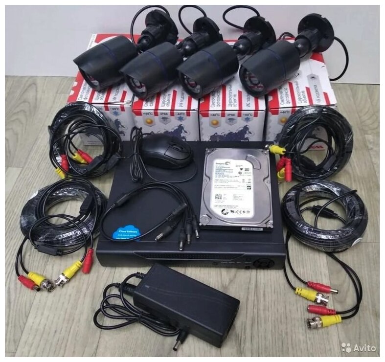 Полный комплект AHD видеонаблюдения на 4 камеры 5мП