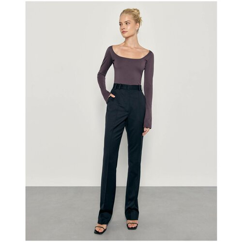 Боди с фигурным вырезом горловины I am studio L 4340₽