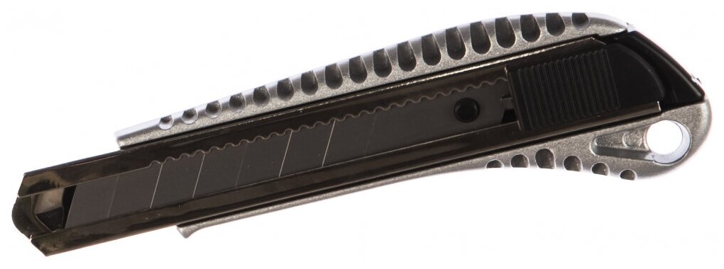 Нож малярный, металлический корпус GROSSMEISTER 008001007, выдвижное лезвие, сталь, длина 18 см