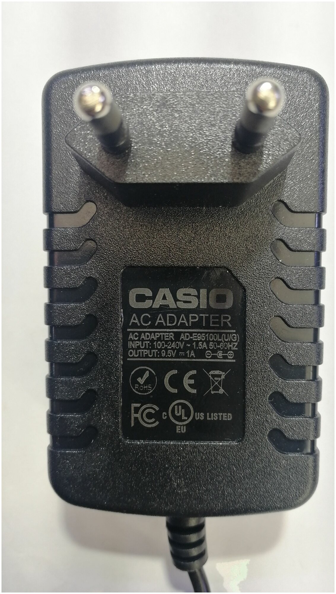 Блок питания для пианино и синтезатора Casio 9.5V 1A адаптер AD-E95100LG