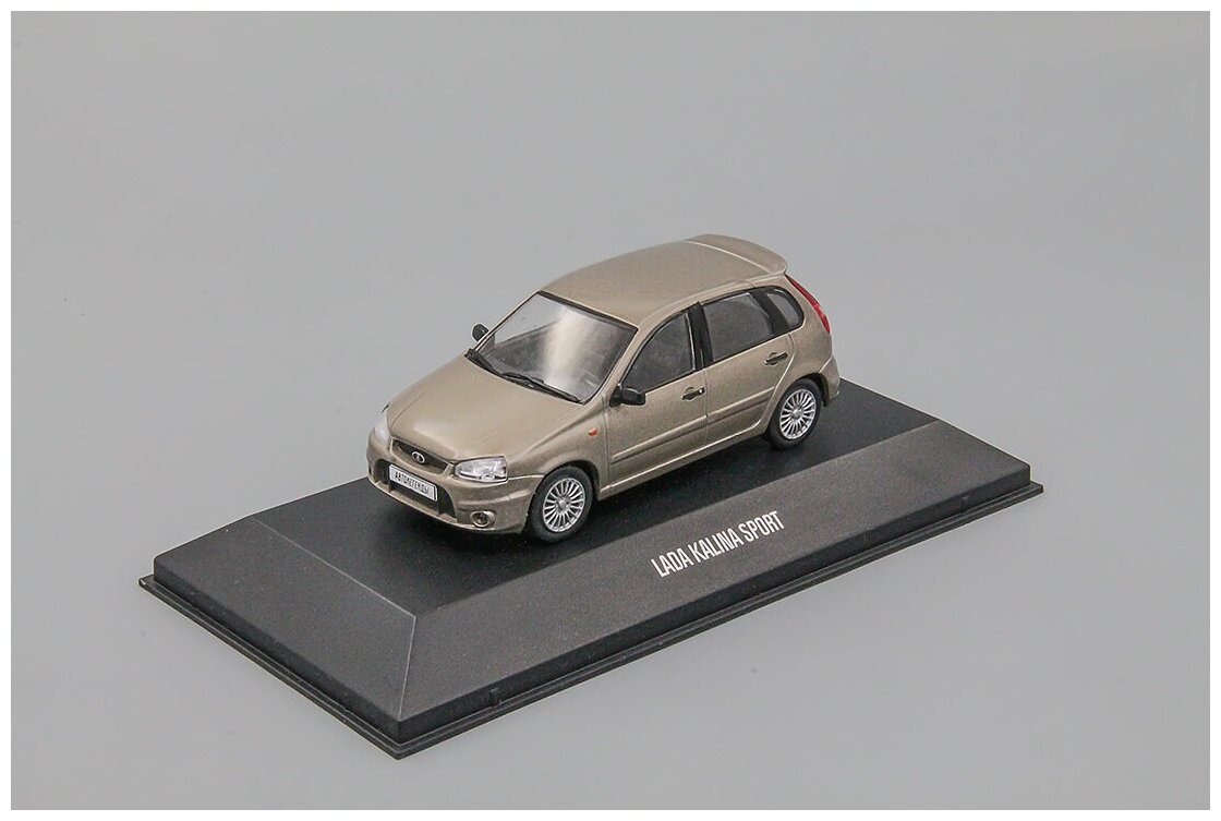 Масштабная модель Lada Kalina Sport Автолегенды Новая эпоха 1/43