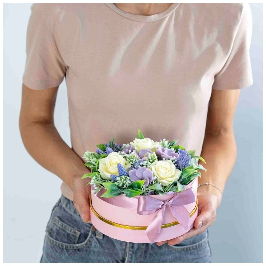 Букет роз из мыла ручной работы "Шарлиз" / Подарочный набор из мыльных цветов 13 см. / Цветочная композиция для подарка девушке / Лэтуаль Flowers